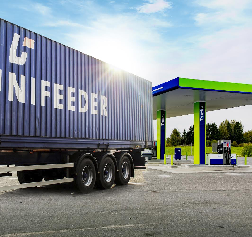 Unifeeder Truck - Neste delivery location